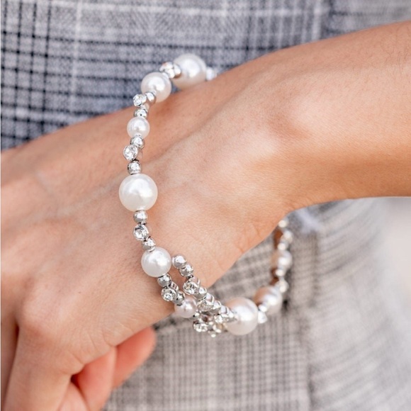 paparazzi Jewelry - Paparazzi Jewelry "Chicly Celebrity" Pearl Coil Bracelet